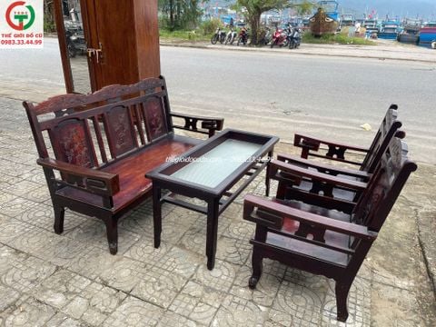 Salon gỗ thẻ thanh lý