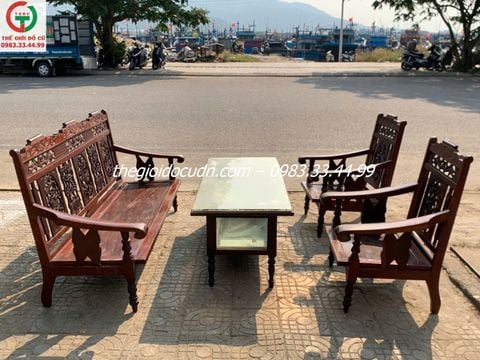 Salon gỗ thanh lý