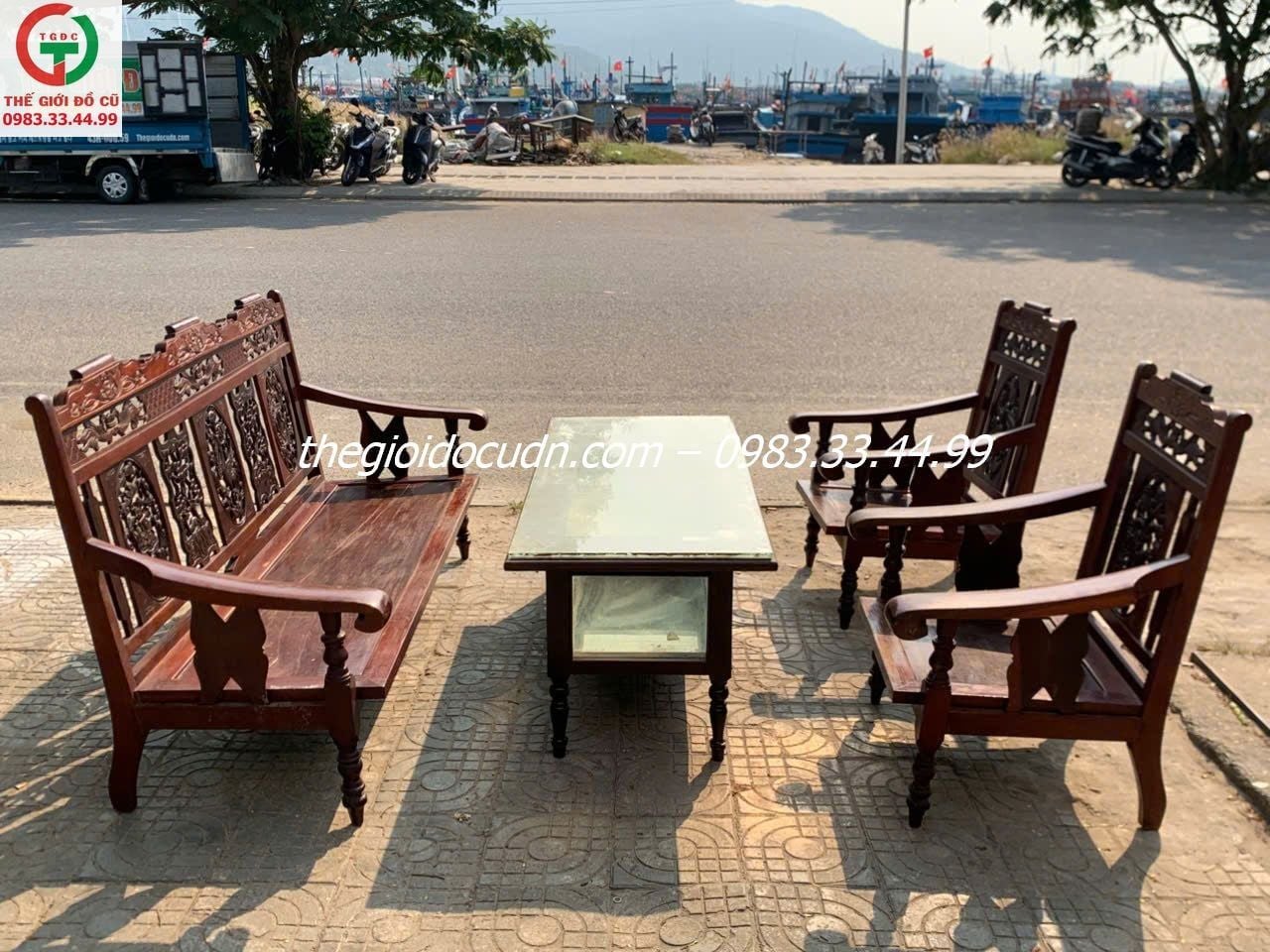Salon gỗ thanh lý
