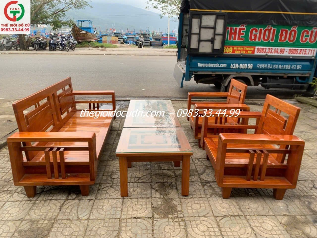 Salon gỗ thanh lý