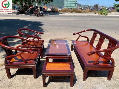 Salon gỗ thanh lý