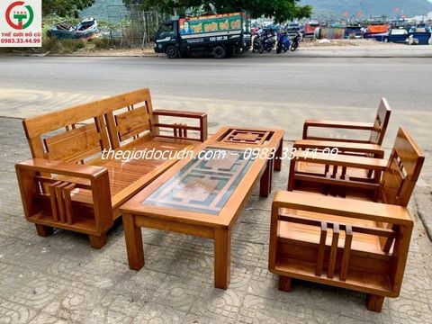 Salon gỗ thanh lý