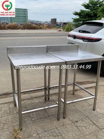 Bàn chế biến thanh lý