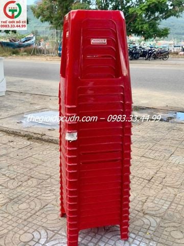 Ghế nhựa đỏ thanh lý