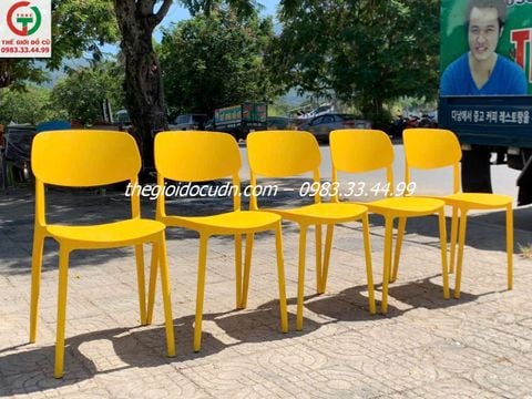 Ghế nhựa đúc thanh lý
