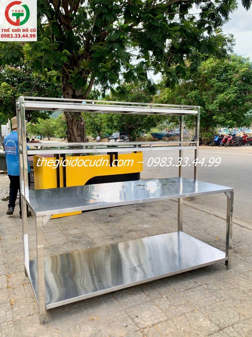 Bàn chế biến thanh lý