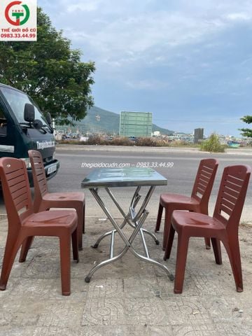 Bàn ghế quán xá thanh lý
