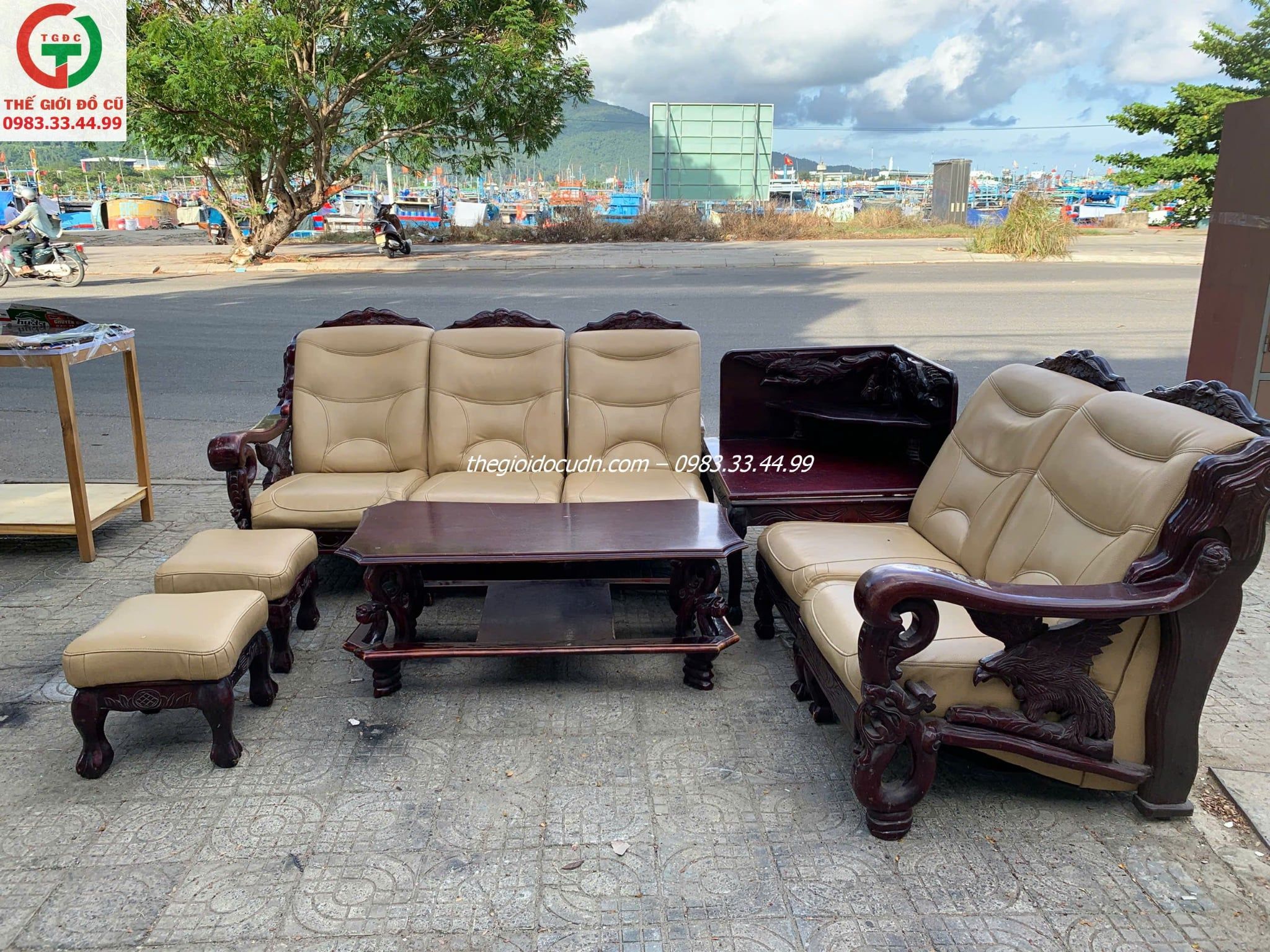 Sofa da thanh lý