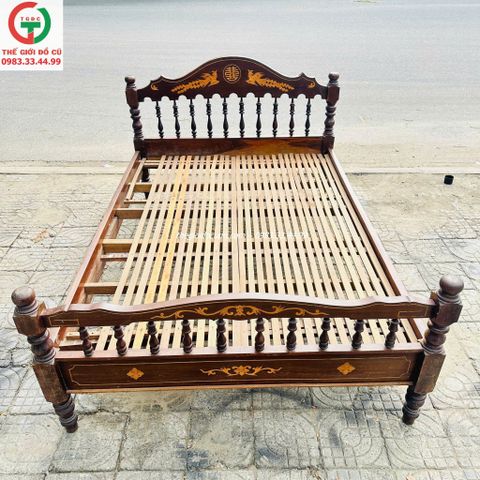 Giường gỗ kiểu xưa thanh lý