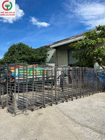 Xe đẩy inox thanh lý