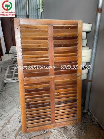 Cửa lá sách thanh lý