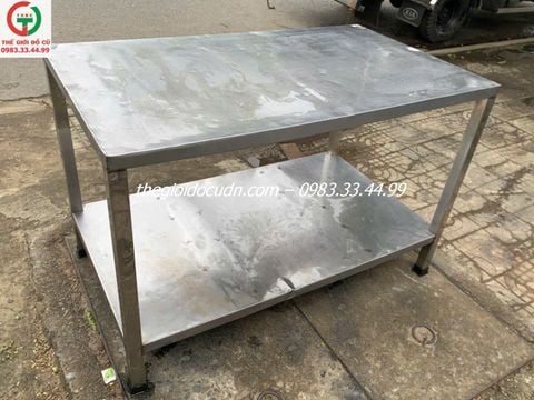 Bàn chế biến thanh lý