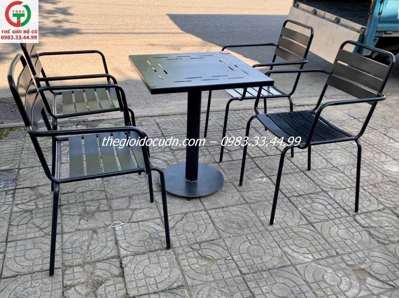 Bàn ghế cafe sắt thanh lý