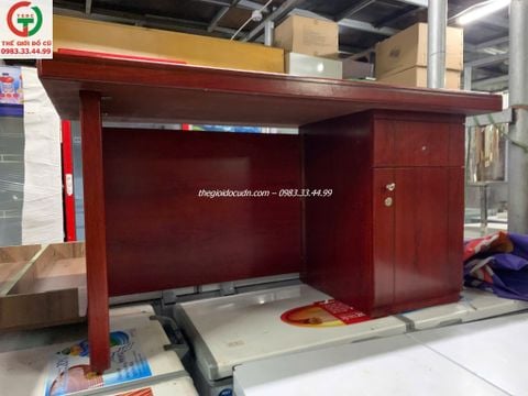 Bàn làm việc thanh lý
