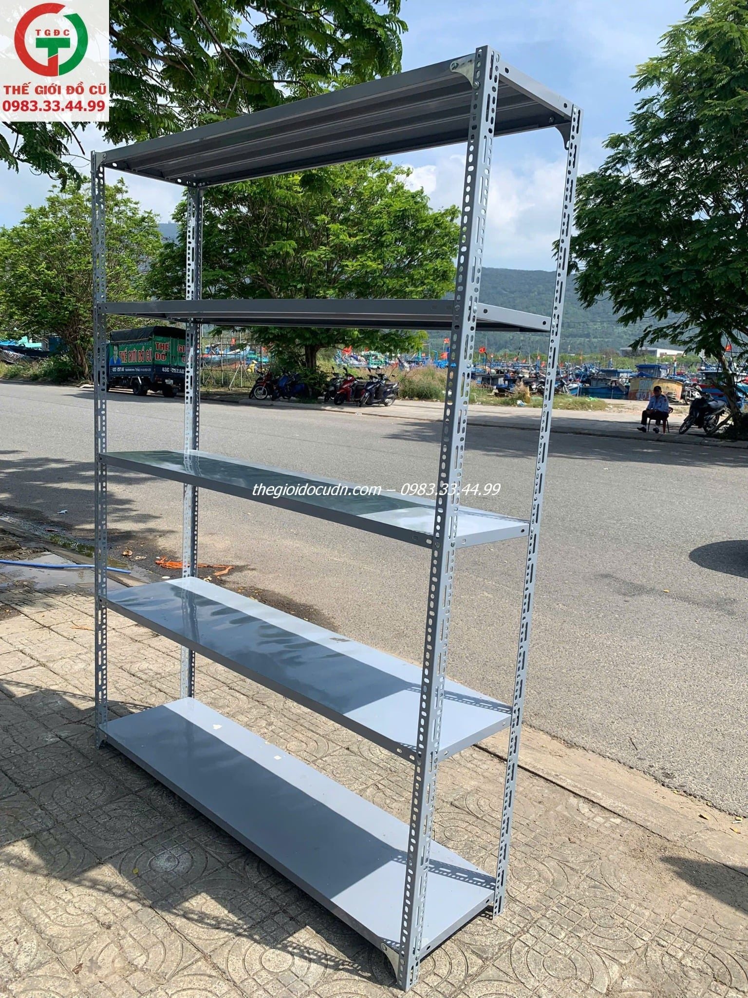 Kệ sắt thanh lý