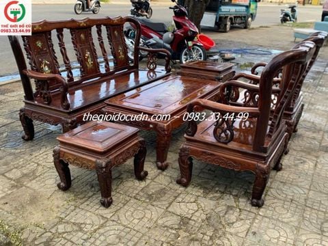 Salon gỗ thanh lý