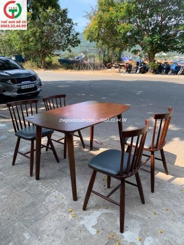 Bàn ghế gỗ thanh lý