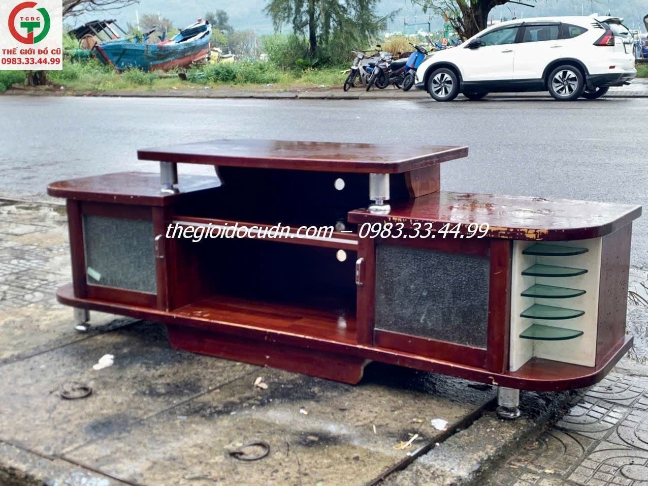 Kệ tivi gỗ thanh lý