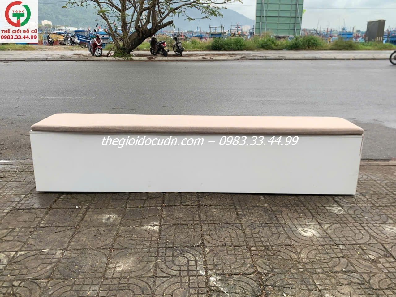 Ghế băng chờ thanh lý