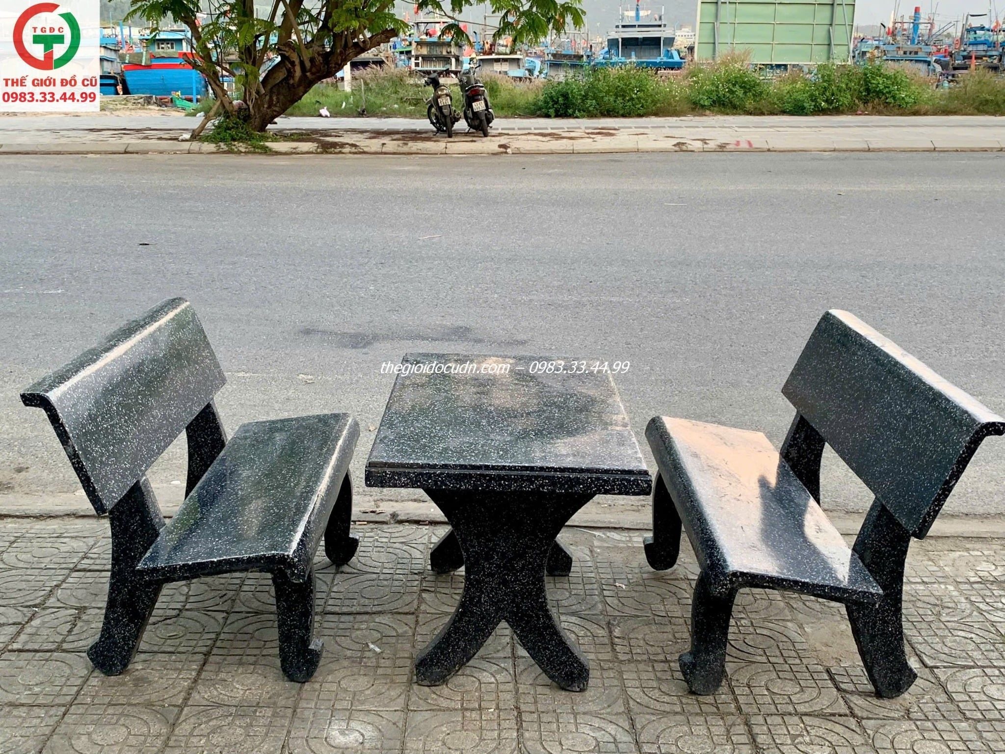 Bàn ghế đá thanh lý