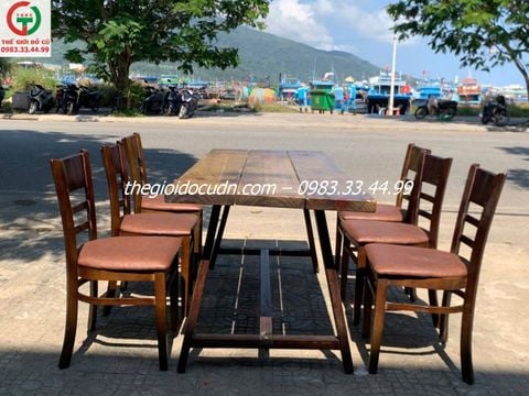 Bàn ghế gỗ thanh lý