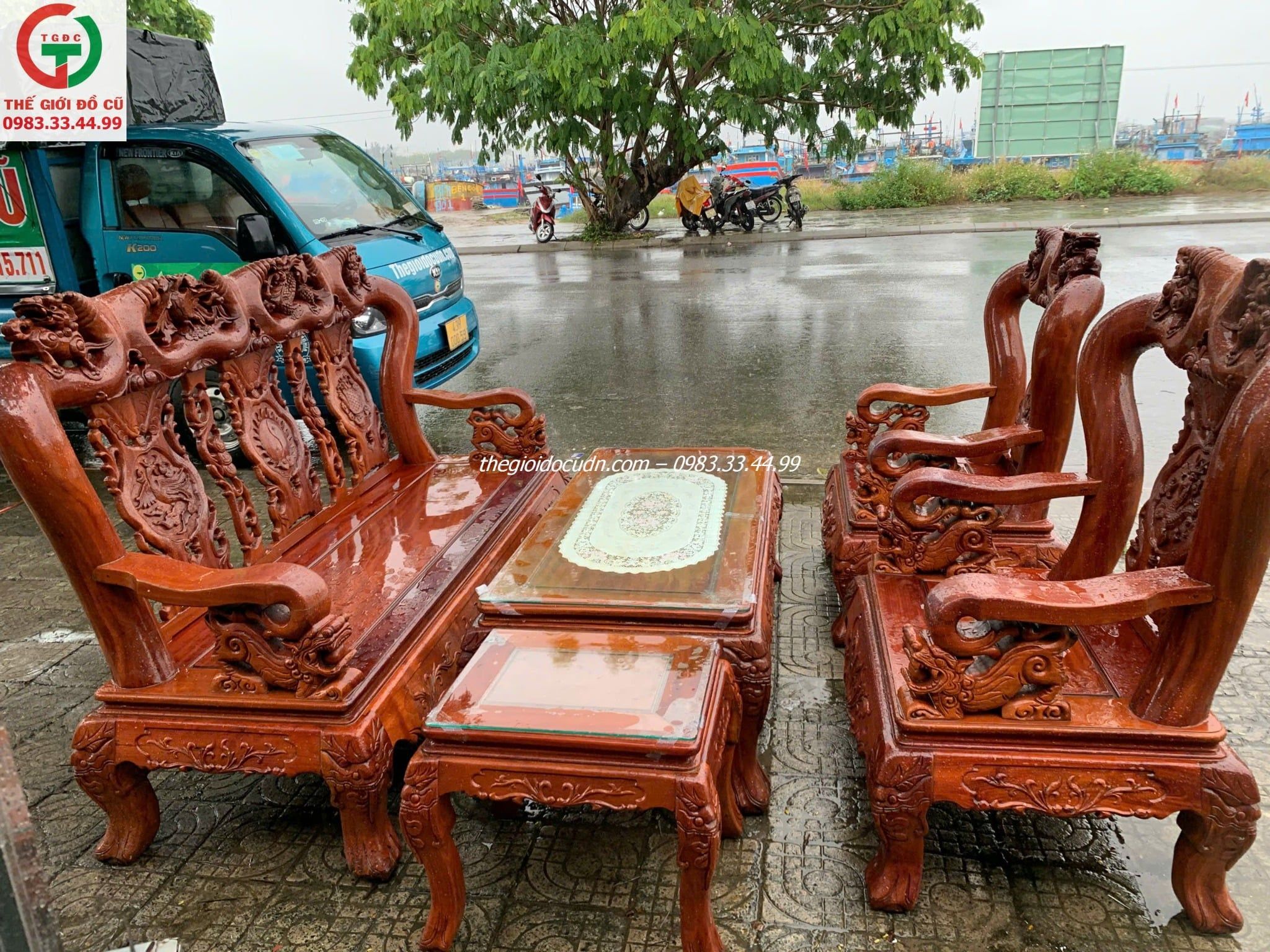 Salon gỗ thanh lý