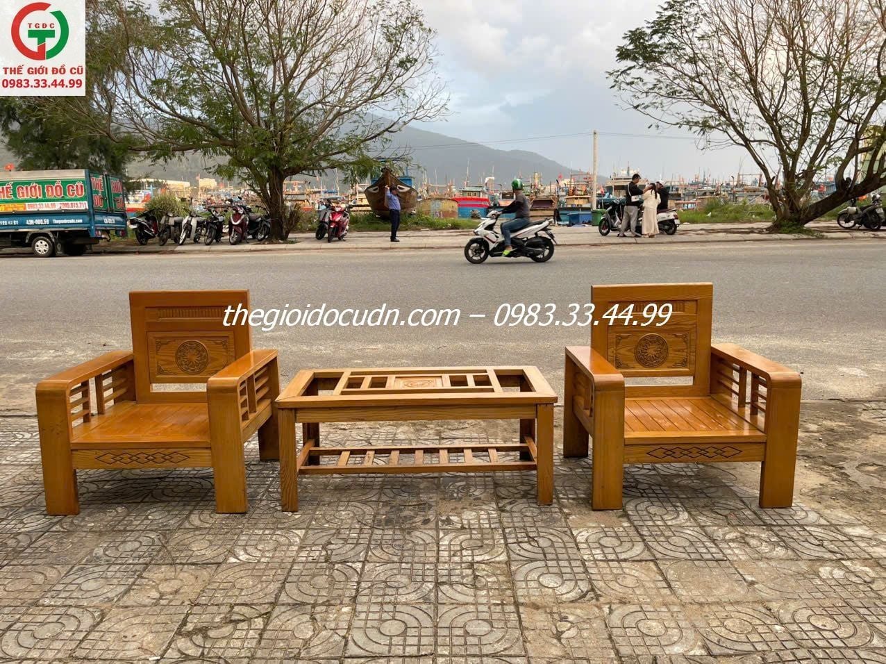 Salon gỗ thanh lý