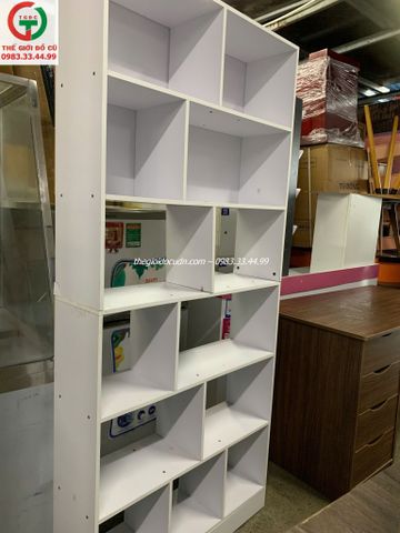 Kệ trưng bày thanh lý