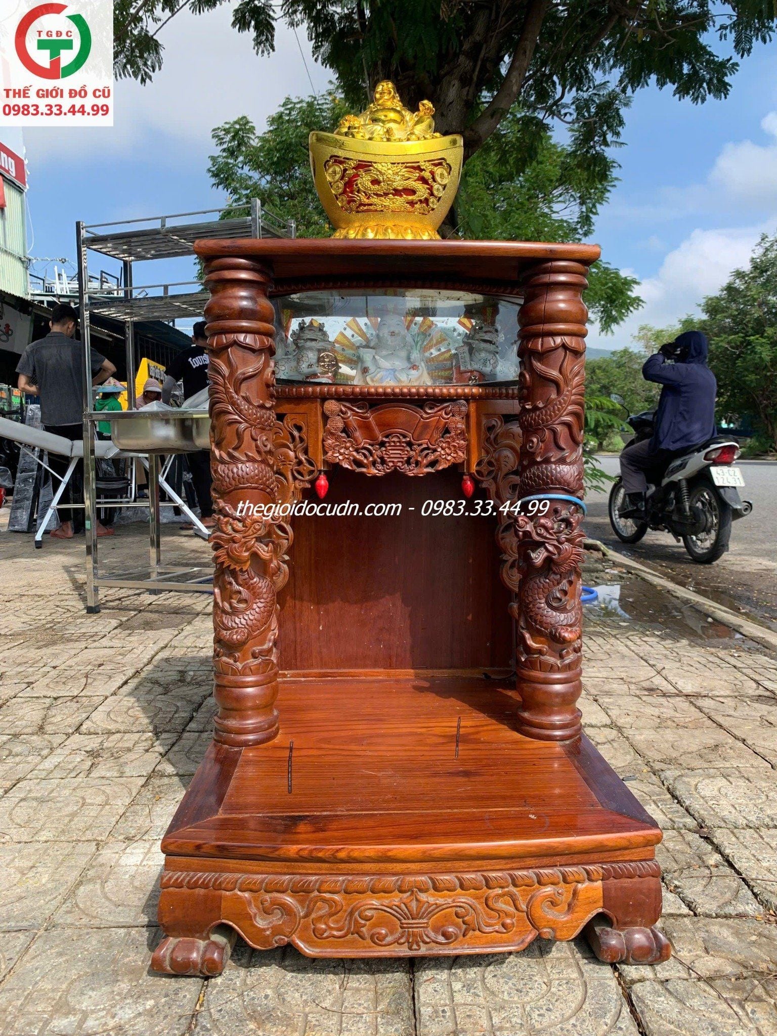 Bàn thờ thần tài thổ địa thanh lý