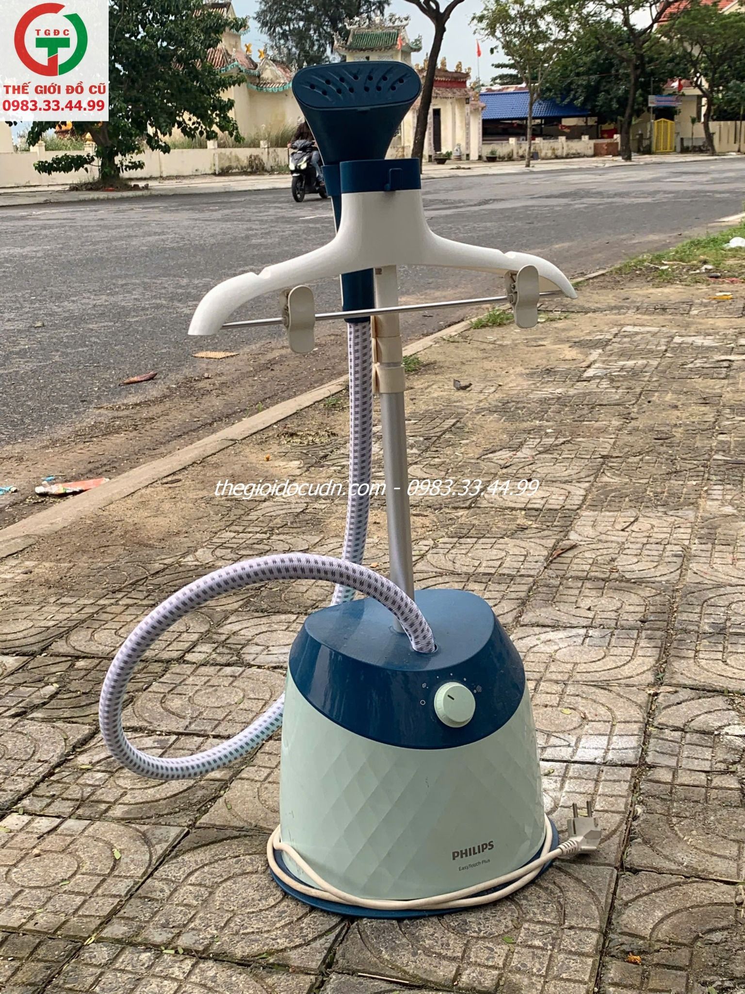 Bàn ủi hơi nước đứng thanh lý