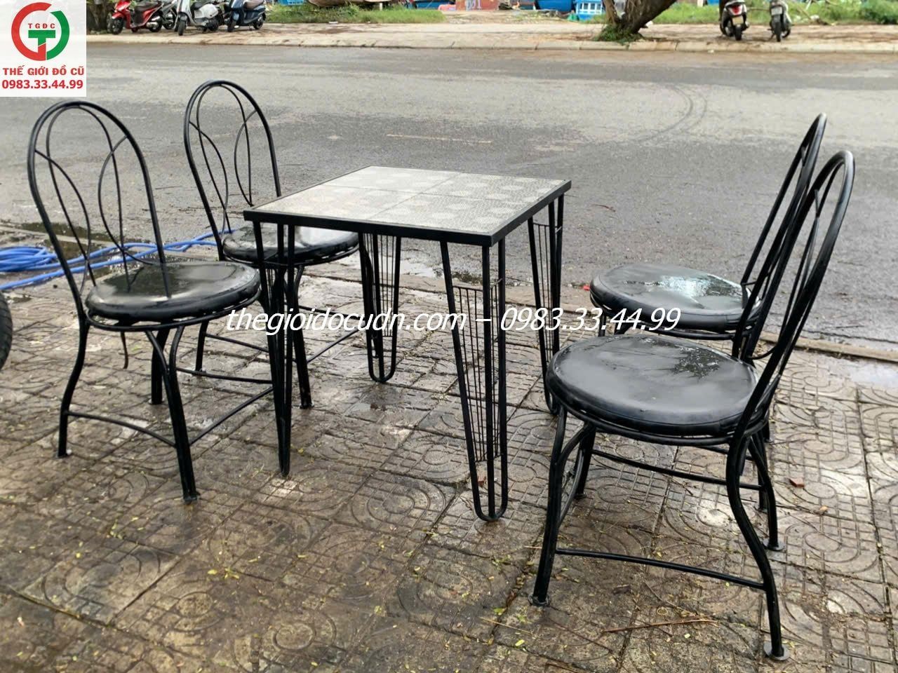 Bàn ghế cafe thanh lý