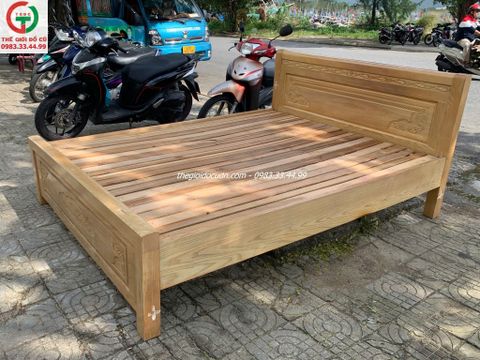 Giường gỗ sồi thanh lý