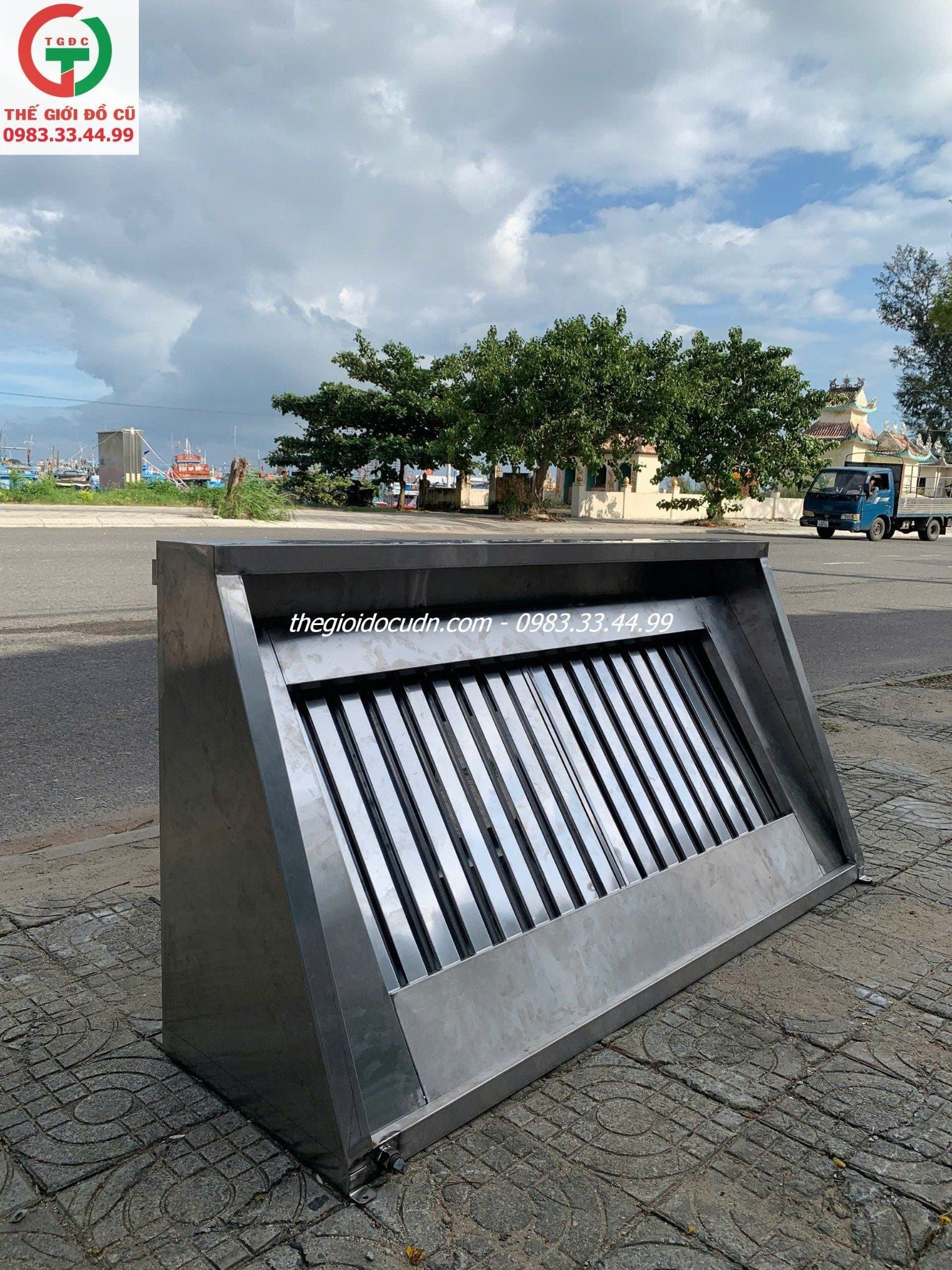 Máng hút khói thanh lý