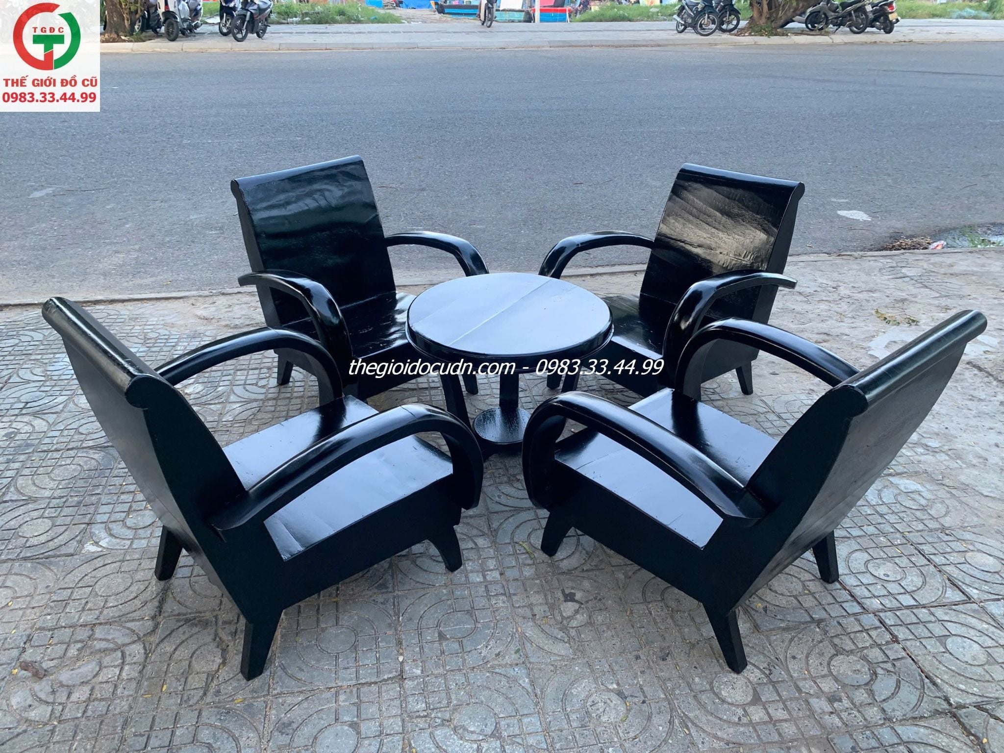 Salon thùng thanh lý