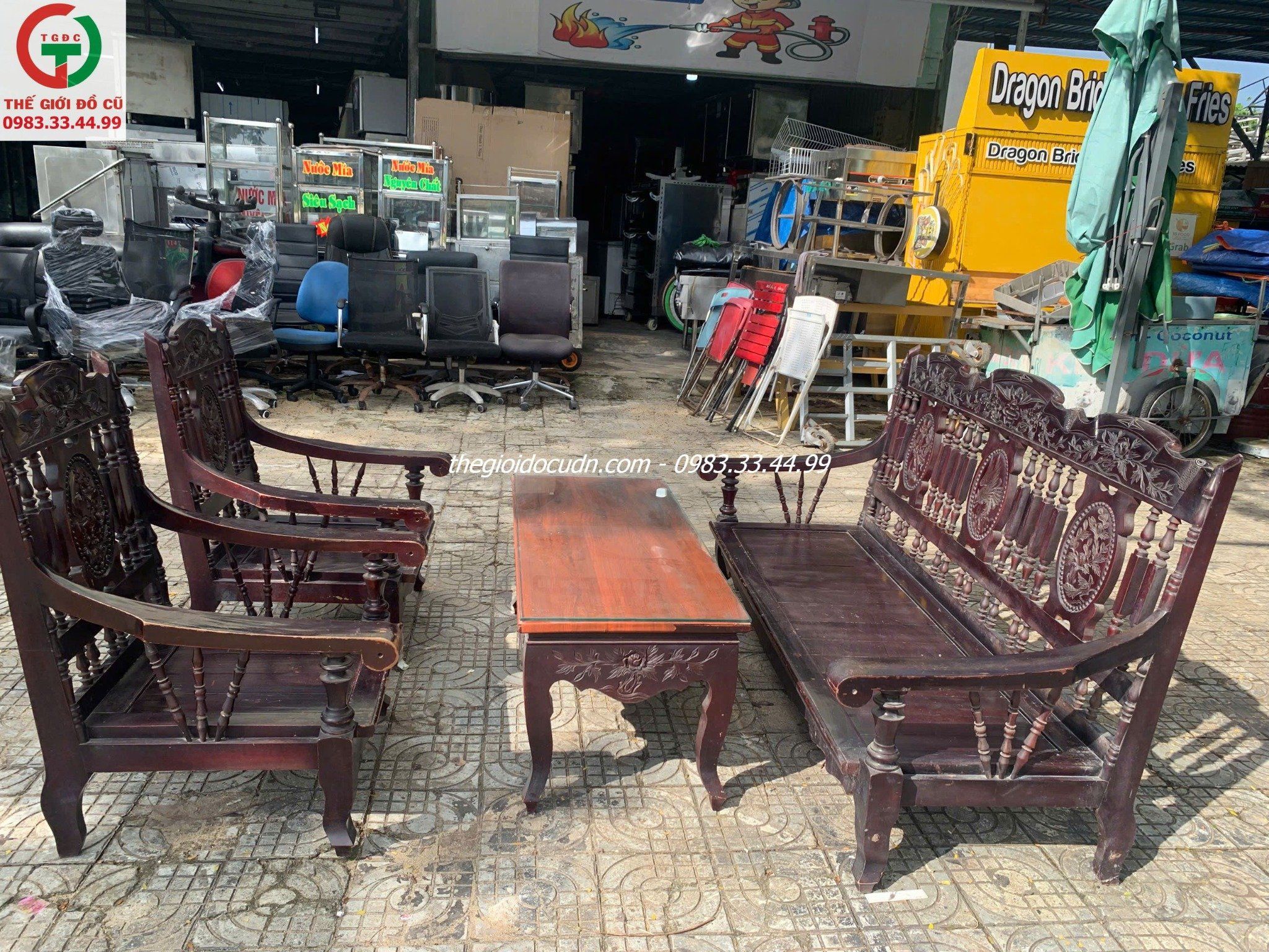 Salon gỗ thanh lý