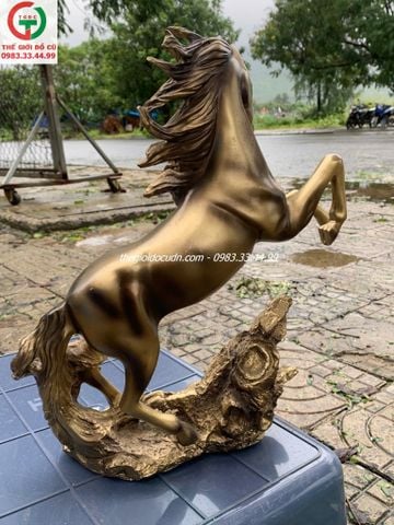 Tượng ngựa trang trí thanh lý