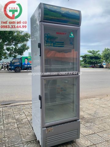 Tủ mát Sanaky