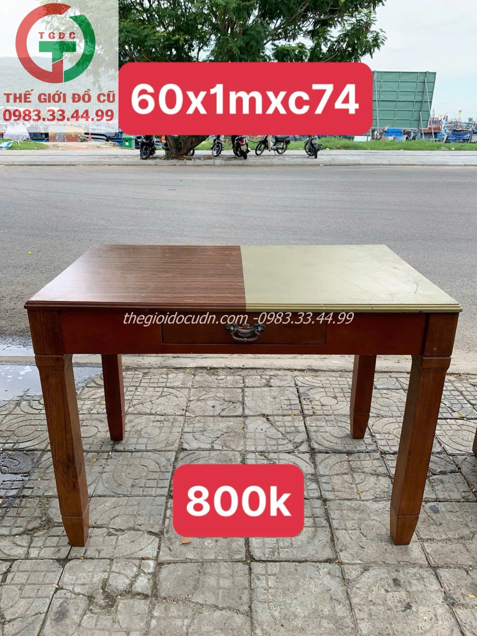 Bàn trang trí - trang điểm - làm việc