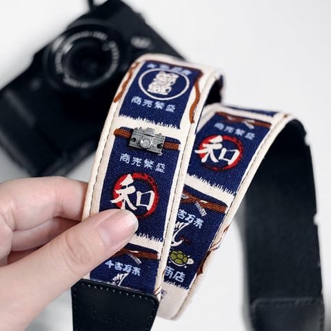 Dây đeo máy ảnh dành cho máy Fuji, Canon, Nikon, Sony, Olympus,...- Hoạ tiết Gara - Made by Cammix - Dễ thương - Camera strap 