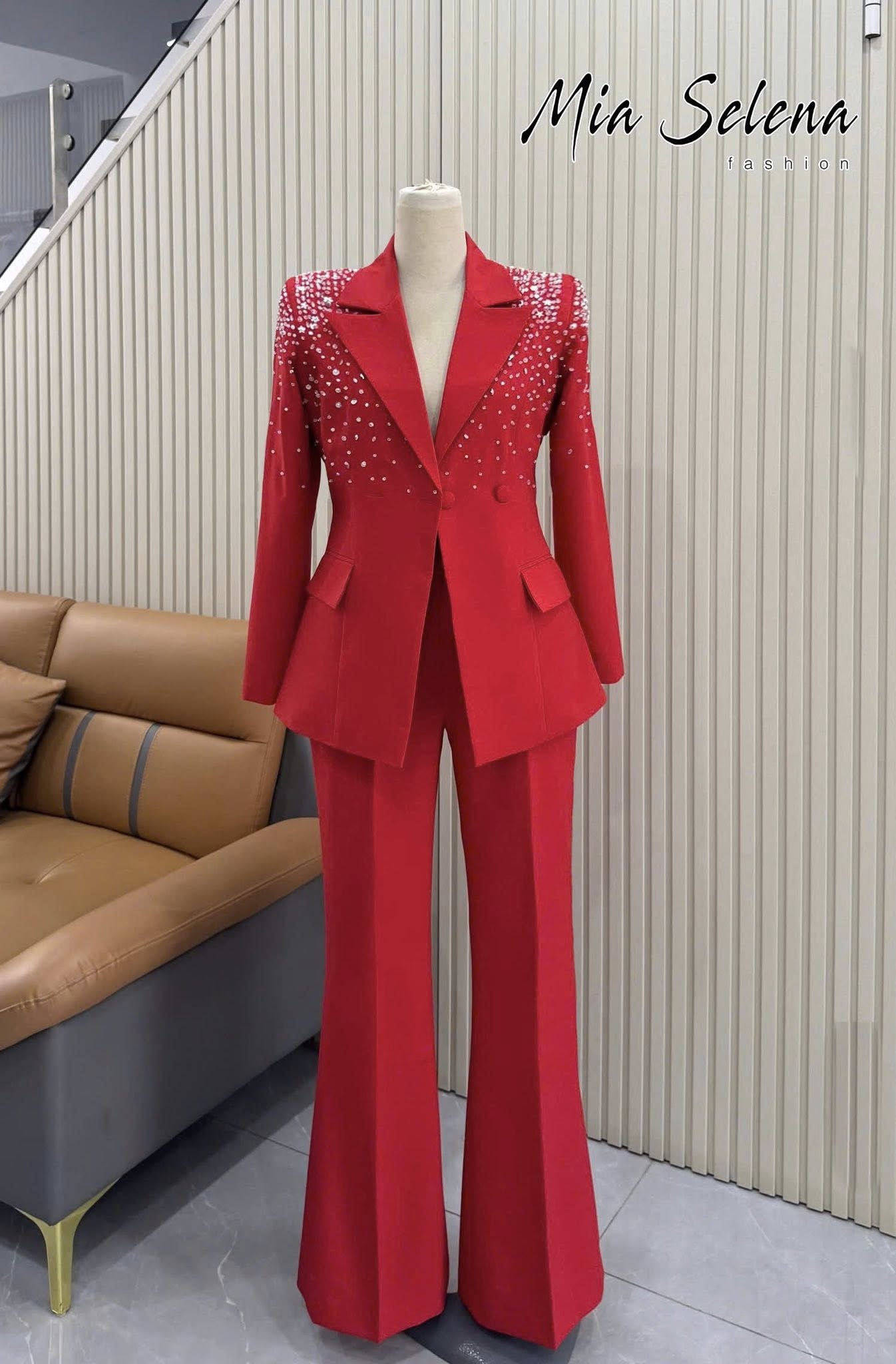 VEST ĐỎ ĐÍNH HẠT ĐẶT MAY