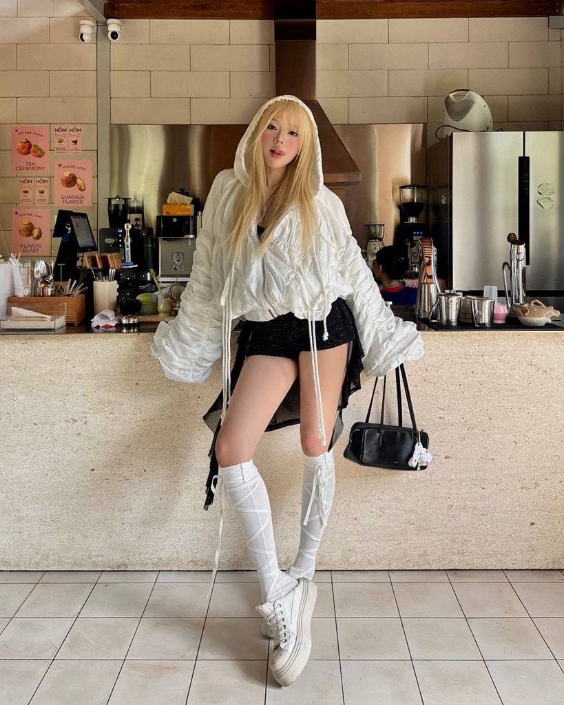  TSUN Cloudlet Jacket White - Áo Khoác Nhún Bèo Trắng 