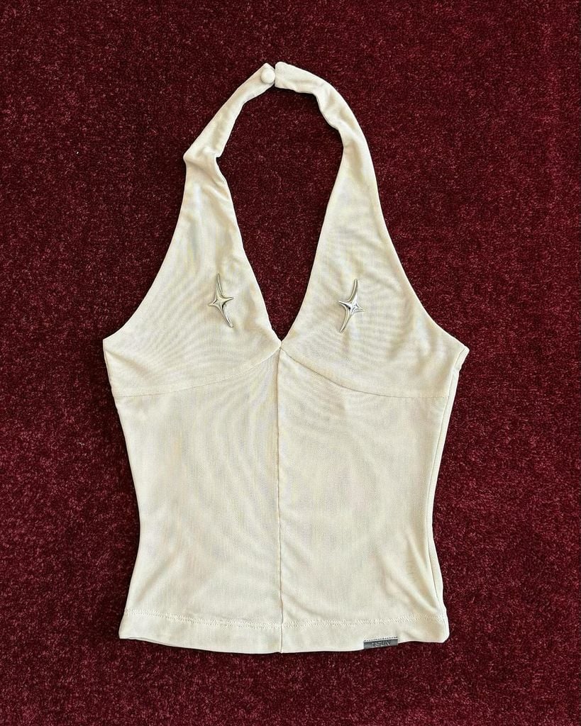  TSUN Stella Top Beige - Áo Thun Lưới Cổ V Be 