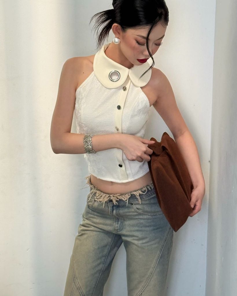  TSUN Seraphine Top - Áo Cổ Dạng Yếm Cách Điệu 