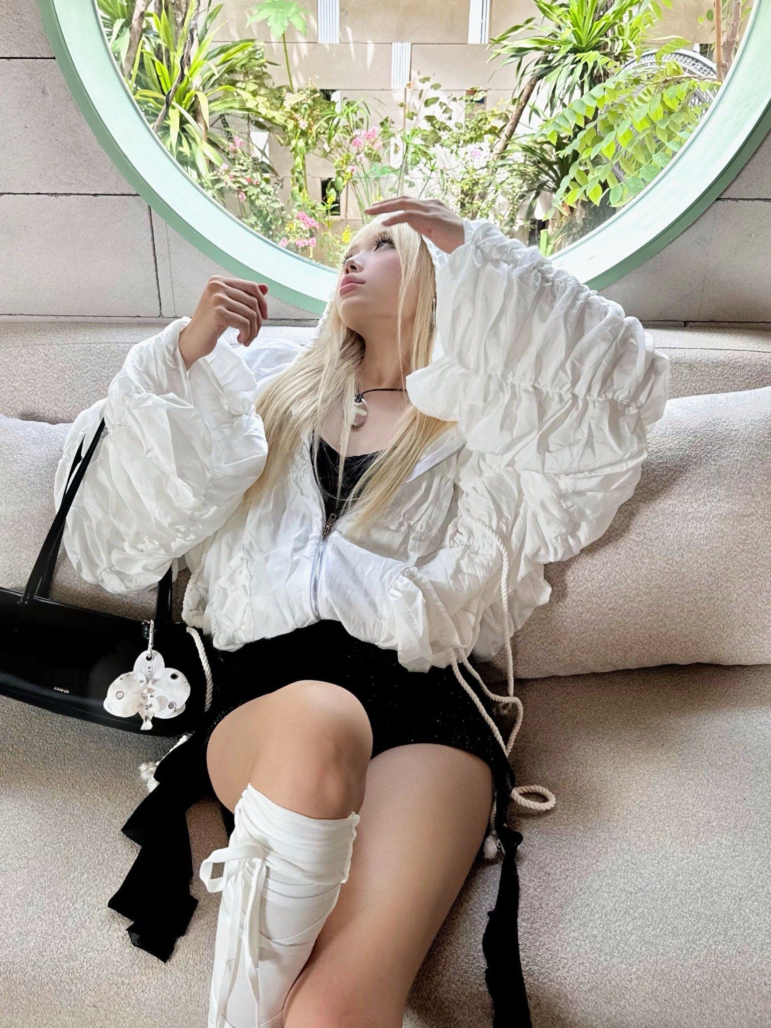  TSUN Cloudlet Jacket White - Áo Khoác Nhún Bèo Trắng 