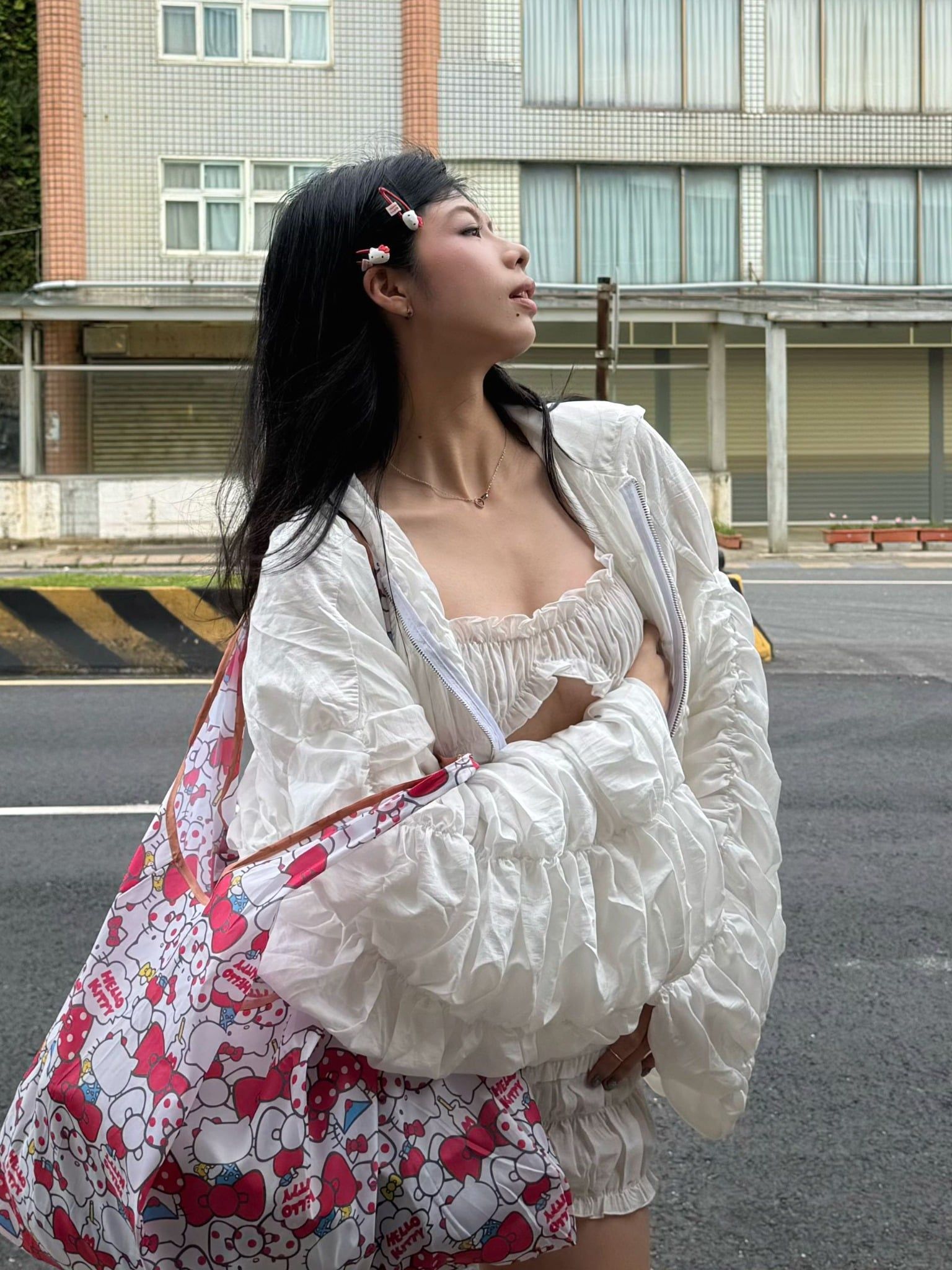  TSUN Cloudlet Jacket White - Áo Khoác Nhún Bèo Trắng 