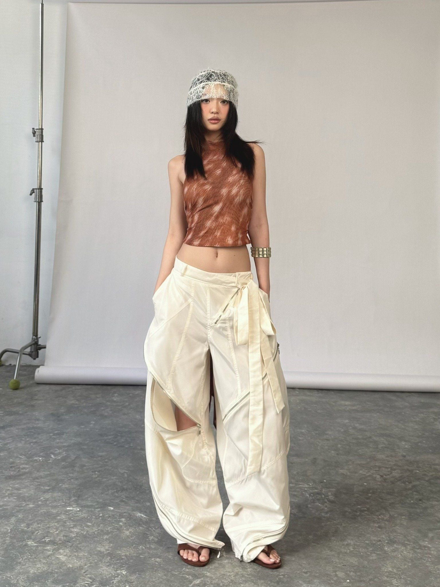  TSUN Bambi Halter Top - Áo Hoạ Tiết Bambi Kiểu Yếm 