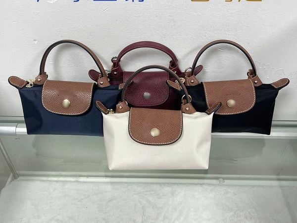  Túi Xách Nữ Mini  Longchamp Le Pliage Mini Clutch Bag Size Mini 17x6x11cm - Nhỏ Gọn Siêu Xinh 