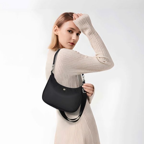  Túi Đeo Vai Nhỏ Gọn City Essentials 3L Lululemon– Túi Shoulder Bag Mini Đa Phong Cách Nhỏ Gọn Unisex 