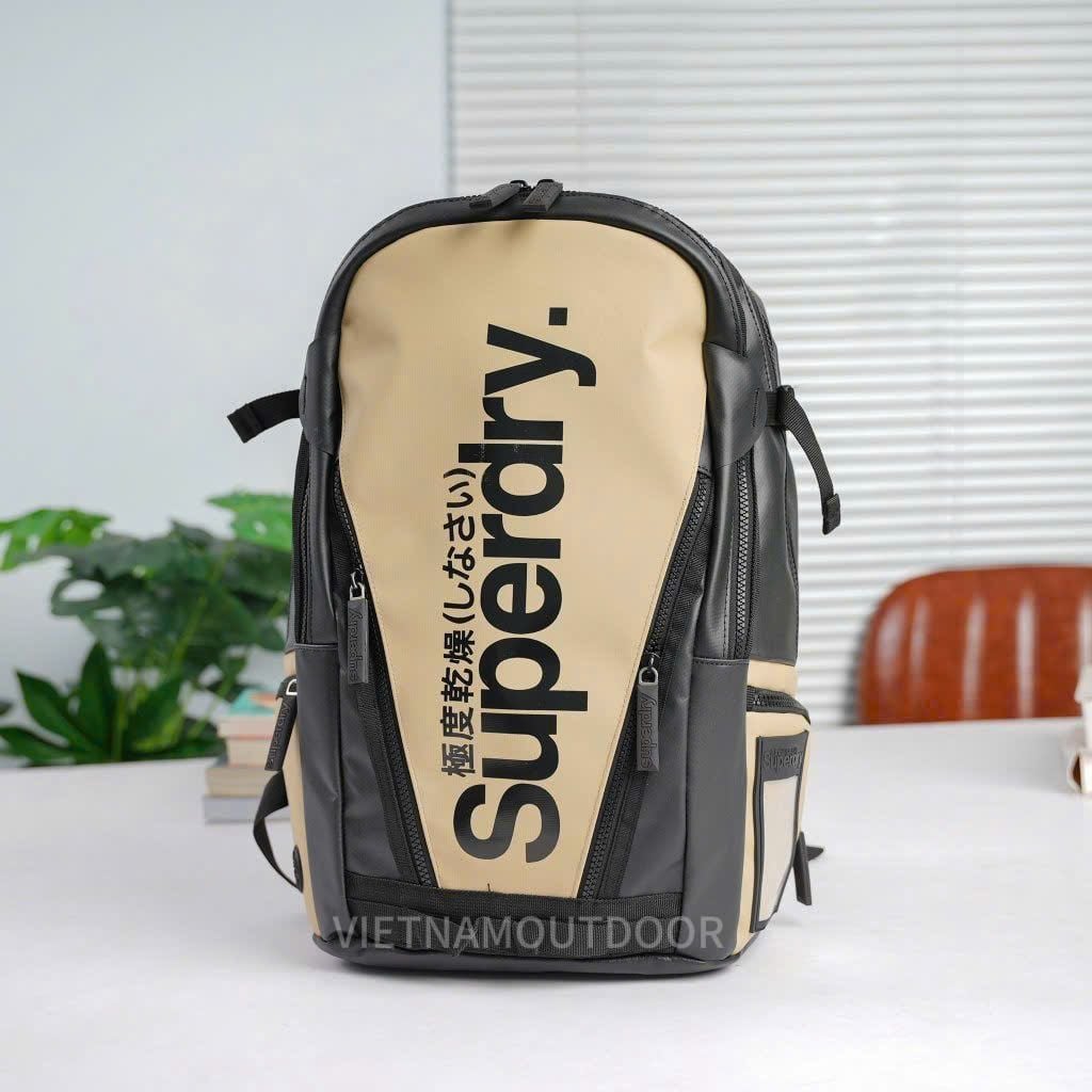  Balo Superdry Urban Logo Nhật Bản – Chống Nước, Phong Cách Unisex, Nhiều Ngăn, Cá Tính, Đi Học – Du Lịch 