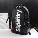  Balo Superdry Urban Logo Nhật Bản – Chống Nước, Phong Cách Unisex, Nhiều Ngăn, Cá Tính, Đi Học – Du Lịch 